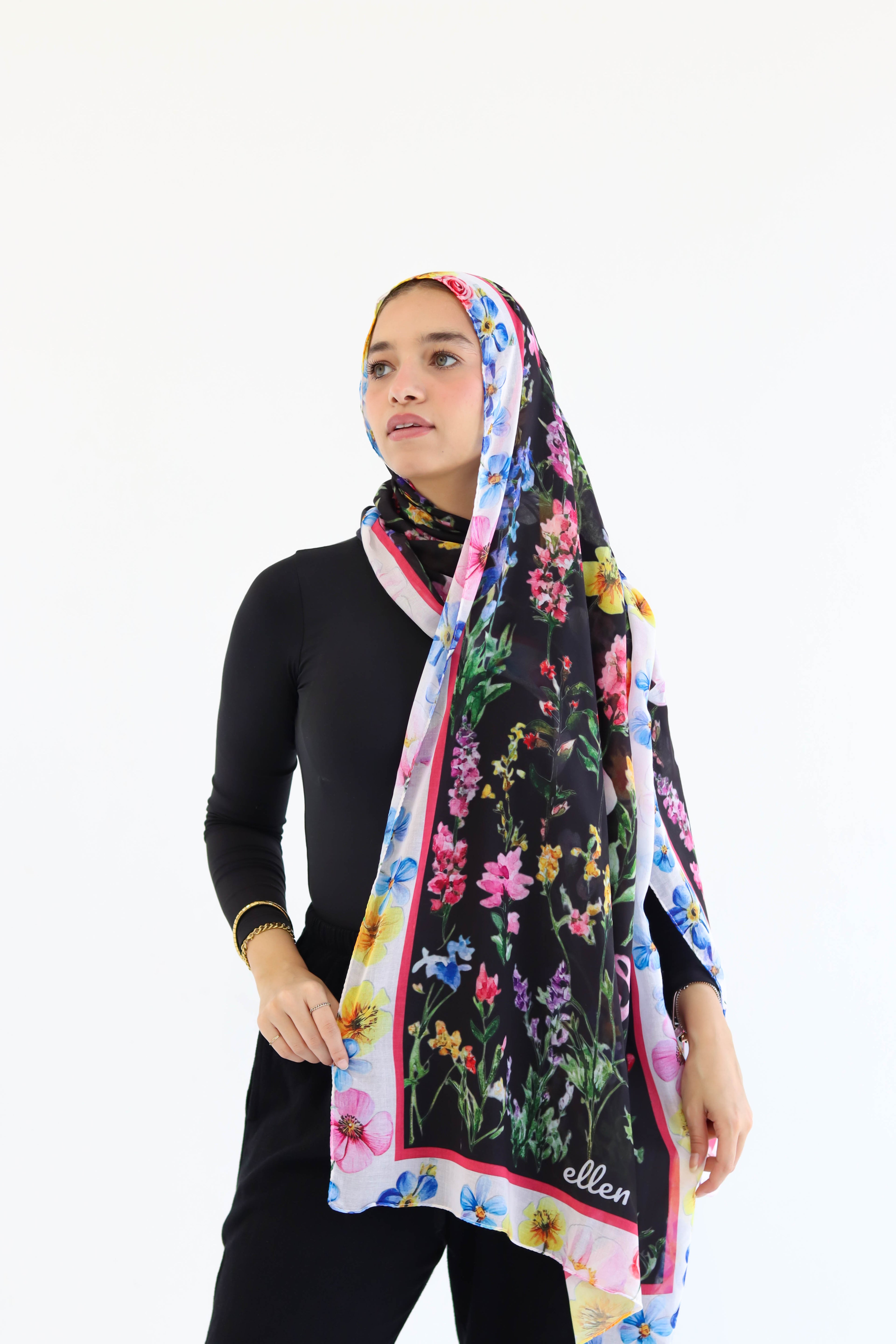 Noir Bloom in Modal