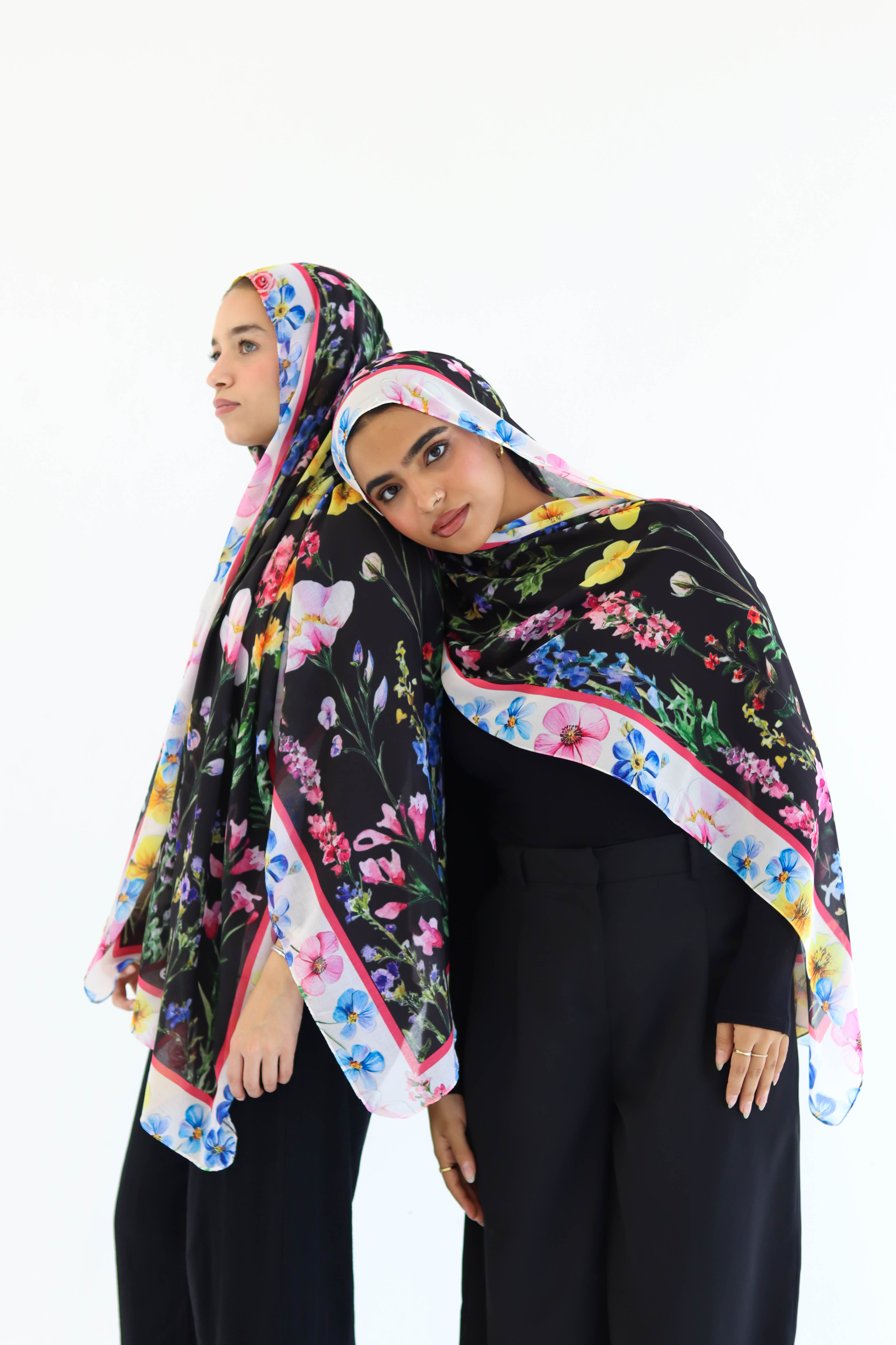 Noir Bloom in Modal