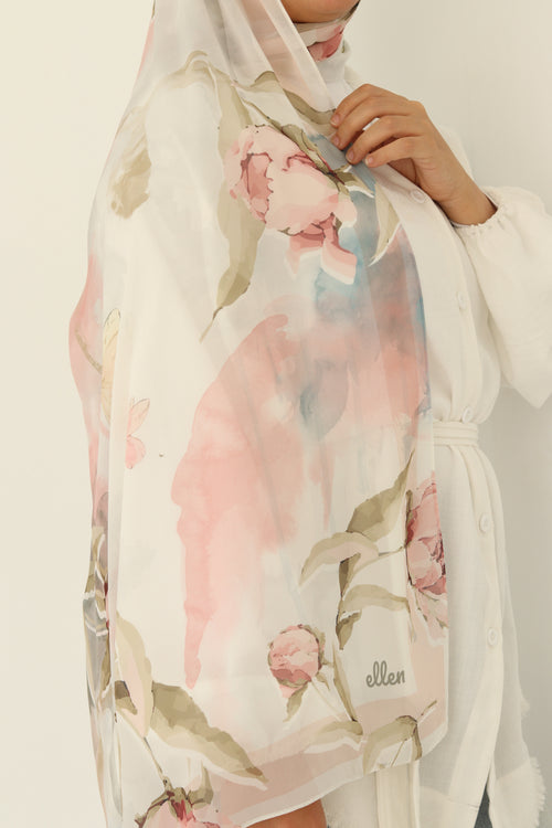 Dreamy peonies